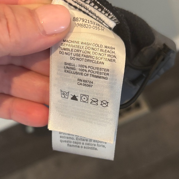 Columbia Men's Two-Tone Performance Jacket - Picture 5 of 5